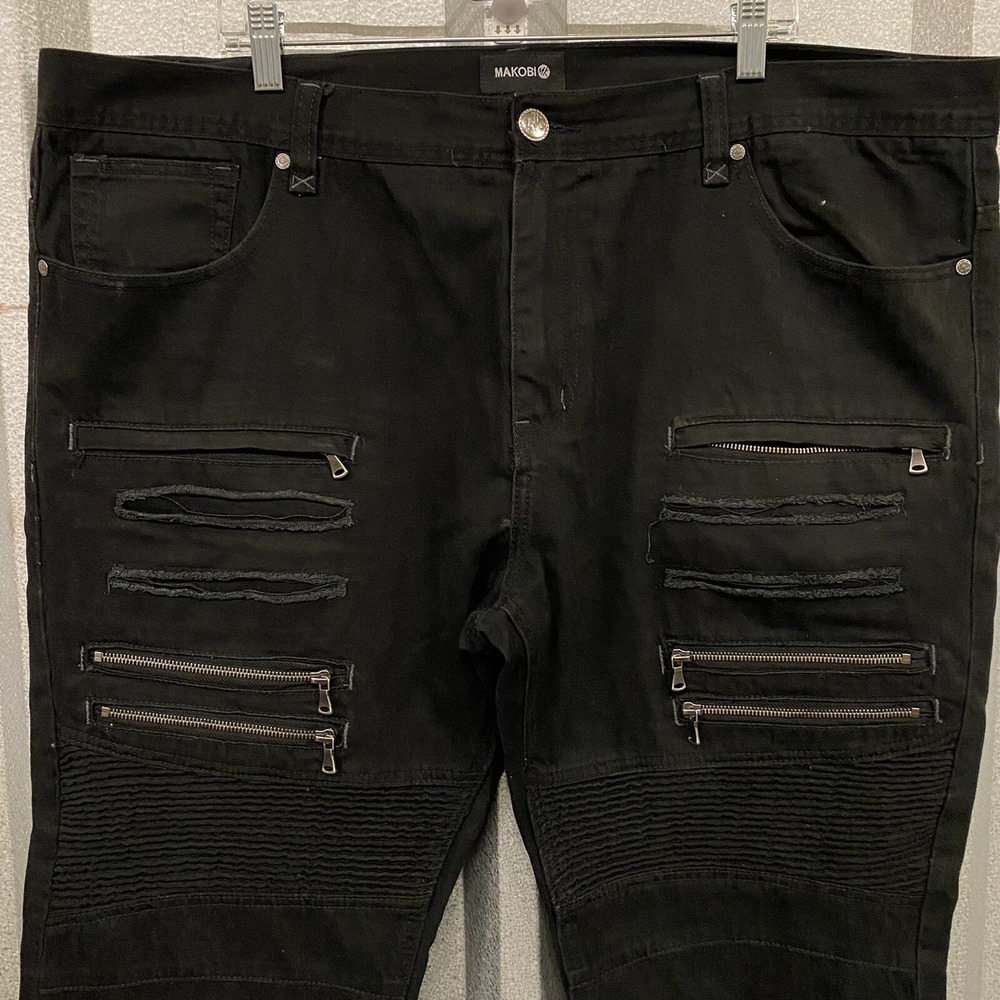 Makobi Moto Mens 42 x 32 Black Denim Jeans Shredded Zippers Rips Slim Leg Biker